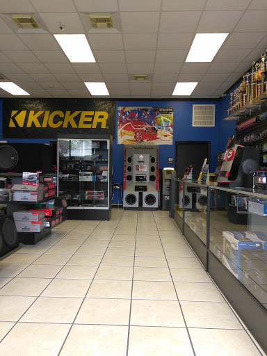 Car Stereo Store «Mobile Electronics», reviews and photos, 1811 Hargrove Rd E, Tuscaloosa, AL 35405, USA