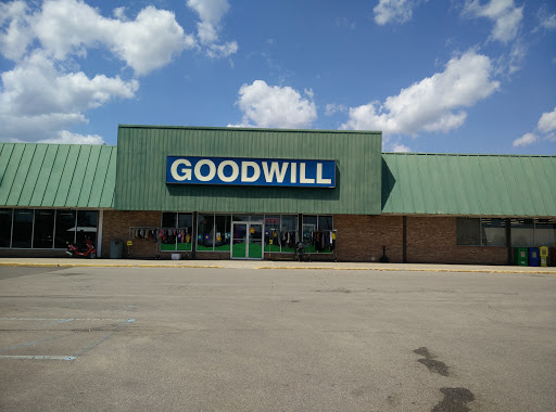 Goodwill, 1427 E M 21, Owosso, MI 48867, USA, 