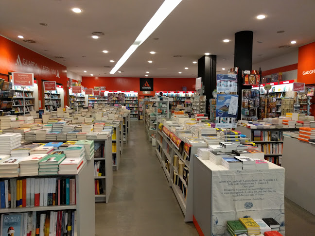 Recensioni di Mondadori Point a Moncalieri - Libreria