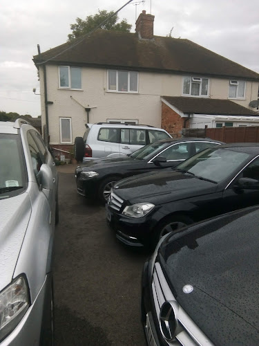 Caversham Vehicle Hire Ltd - Car rental agency