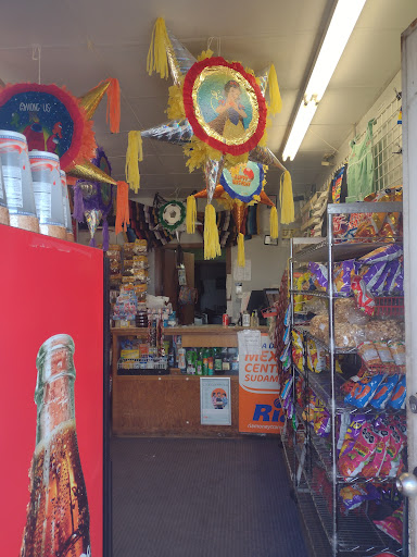 Grocery Store «La Unica Mexican Market», reviews and photos, 2615 12th Ave S F, Moorhead, MN 56560, USA