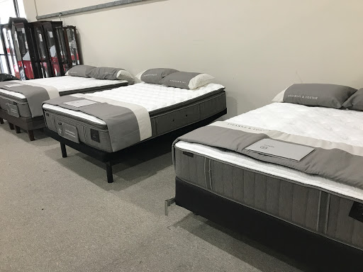 Furniture Store «American Furniture Warehouse», reviews and photos, 3900 W Gate City Blvd, Greensboro, NC 27407, USA