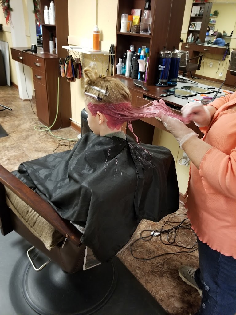 First Impression Salon Moundsville, WV 26041 Services and Reviews