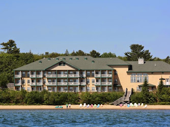 Magnuson Grand Hotel Lakefront Paradise