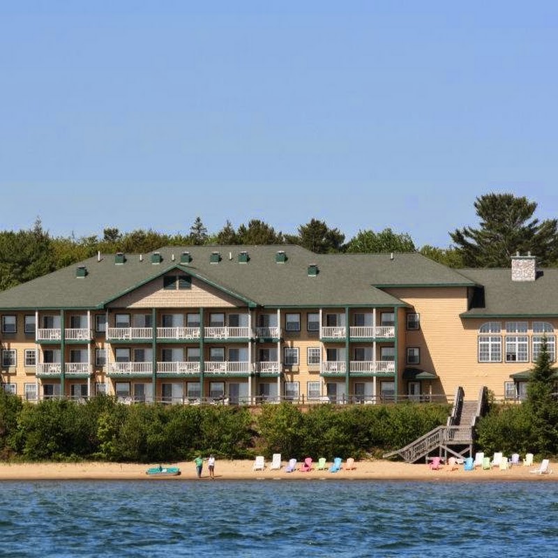 Magnuson Grand Hotel Lakefront Paradise