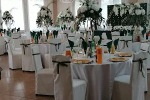 Aramis. Restauracja. Organizacja imprez okolicznościowych, catering image