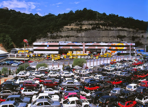 Photo 1 - Auto Choc