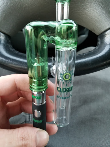 Tobacco Shop «BDT Smoke Shops», reviews and photos, 21640 John R Rd, Hazel Park, MI 48030, USA