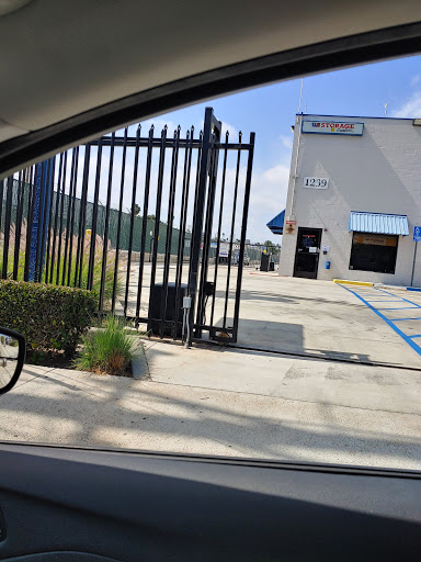 Self-Storage Facility «US Storage Centers», reviews and photos, 1239 257th St, Harbor City, CA 90710, USA