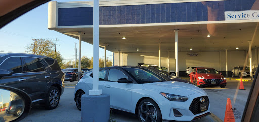 Car Dealer «World Car Kia South», reviews and photos, 7915 Interstate 35 Access Rd, San Antonio, TX 78224, USA