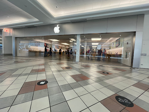 Computer Store «Apple South Shore», reviews and photos, 250 Granite St, Braintree, MA 02184, USA