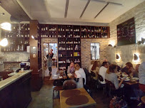 Atmosphère du Restaurant Le Cellier par le chef Stéphane Pitré à Paris - n°10
