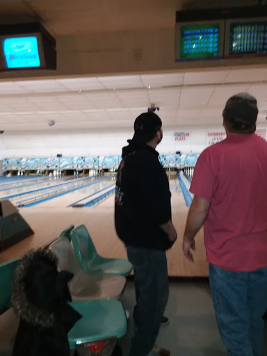 Bowling Alley «Plaza Lanes», reviews and photos, 3150 Ohio Ave, Connersville, IN 47331, USA