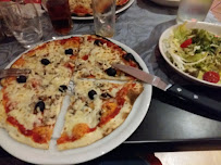 Pizza du Pizzeria Au Flambadou à Éloyes - n°15