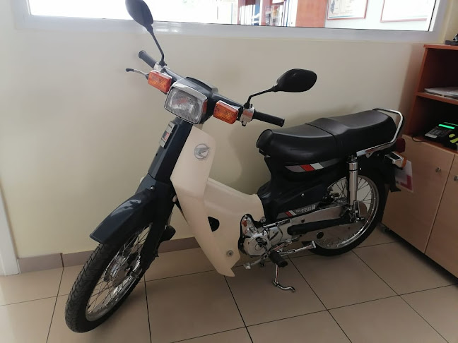 Σχολή οδηγών Κορώνης Χαράλαμπος - Ραφείο