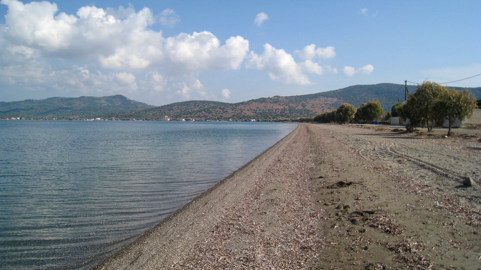 Foto de Nyphida beach área de servicios