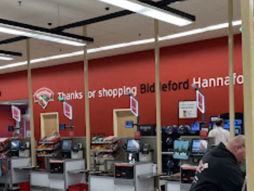 Grocery Store «Hannaford Supermarket», reviews and photos, 299 Elm St, Biddeford, ME 04005, USA