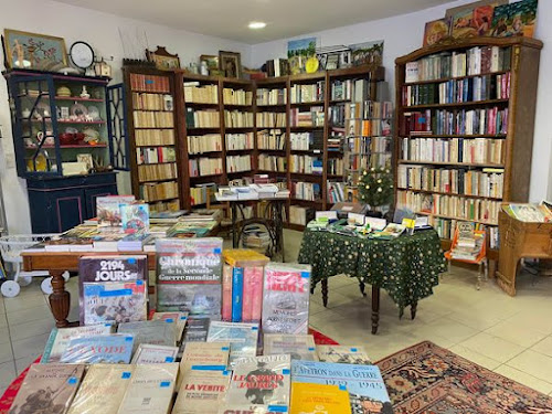 Ma Librairie Insolite - Librairie Cayron - Edition Cayron à Argences-en-Aubrac