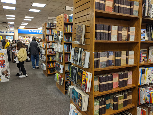 Book Store «Books-A-Million», reviews and photos, 700 Paramus Park #2115, Paramus, NJ 07652, USA