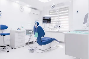 Life Dental image