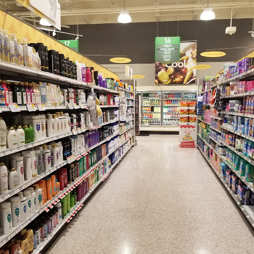 Supermarket «Publix Super Market at Plaza De Leon», reviews and photos, 106 Ponce De Leon Blvd, Miami, FL 33135, USA