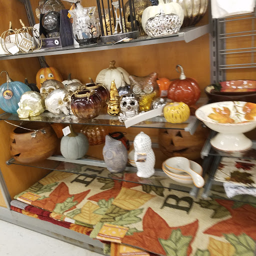 Department Store «T.J. Maxx», reviews and photos, 331 New Jersey 18, East Brunswick, NJ 08816, USA