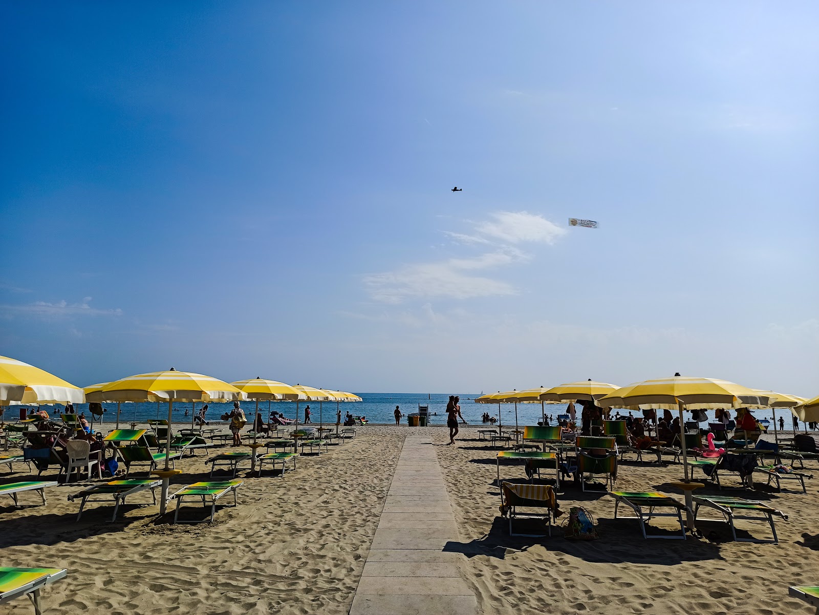 Fotografija Plaža Marina di Ravenna in naselje