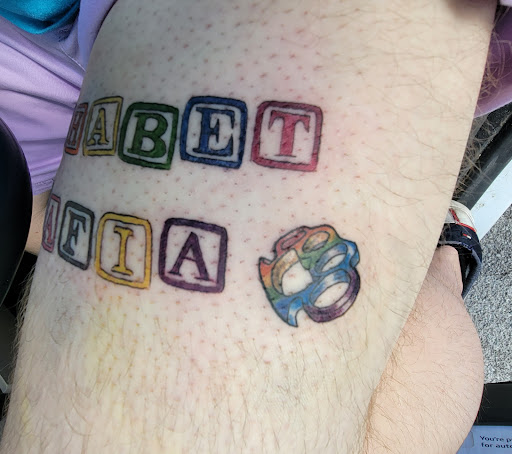 Explore scalp tattoo ideas, creative tattoo ideas in Columbia, available at a colorful life MuleTown Tattoos