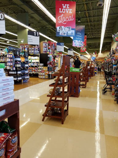 Grocery Store «Jewel-Osco», reviews and photos, 234 E Veterans Pkwy, Yorkville, IL 60560, USA