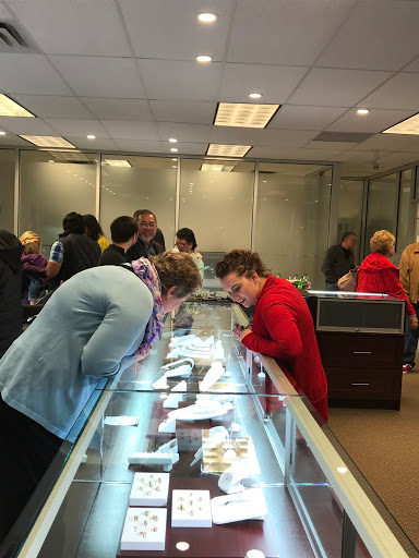 Jewelry Store «Jewelry, Gems & Design Co.», reviews and photos, 9542 W 147th St, Orland Park, IL 60462, USA