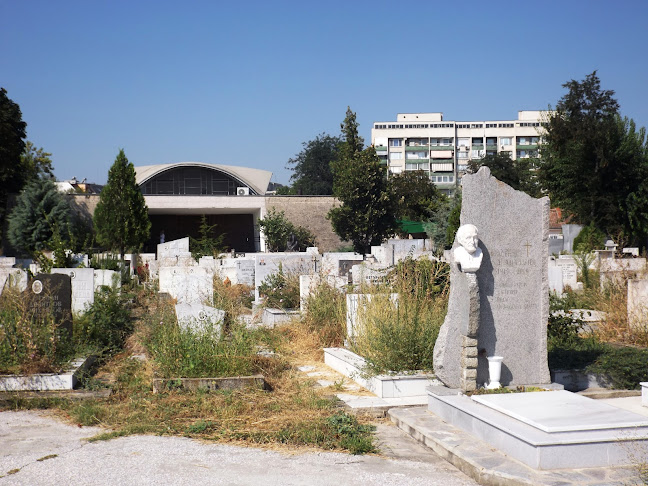 Коментари и отзиви за Пловдивски централни гробища „Свети Архангел Михаил“