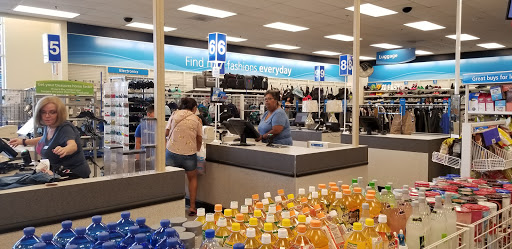 Clothing Store «Ross Dress for Less», reviews and photos, 926 Airport Center Rd, Allentown, PA 18109, USA