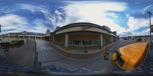 Sporting Goods Store «Nike Factory Store», reviews and photos, 120 Laconia Rd #201, Tilton, NH 03276, USA