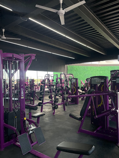 Vida Fitness Gym Celaya - Eje Norponiente / Avenida México Japón 10, Plaza Aktal, 38015 Celaya, Gto., Mexico