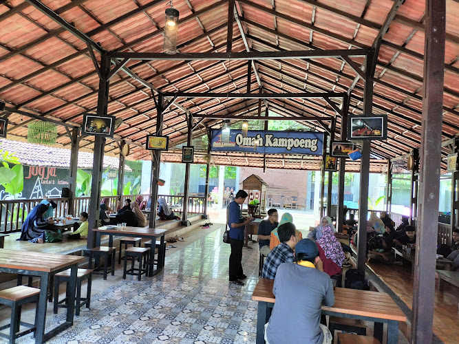 Omah Kampoeng Kuliner Gunungkidul ( Rest Area & Transit )