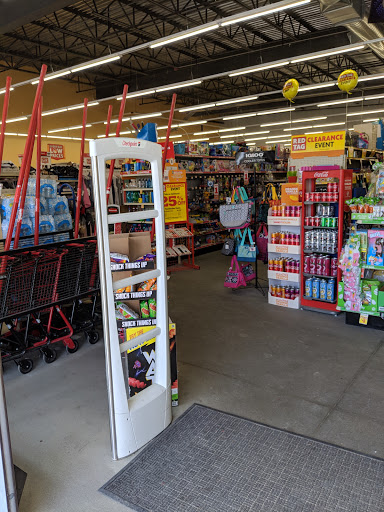 Dollar Store «FAMILY DOLLAR», reviews and photos, 322 S Broadway, Lawrence, MA 01843, USA