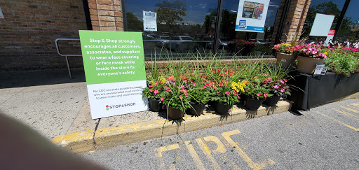 Grocery Store «Stop & Shop», reviews and photos, 420 White Plains Rd, Eastchester, NY 10709, USA