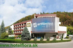 Hotel Flóra image