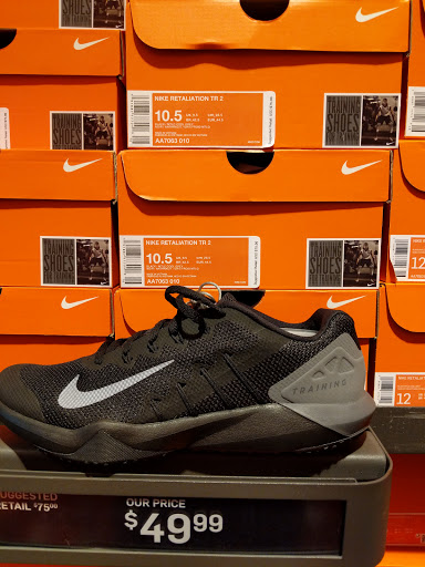 Clothing Store «Nike Factory Store», reviews and photos, 917 Lighthouse Pl, Michigan City, IN 46360, USA