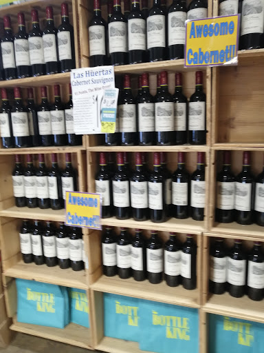 Liquor Store «East Windsor Bottle King», reviews and photos, 385 US-130, East Windsor, NJ 08520, USA