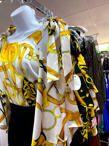 Boutique «Très Chic Boutique», reviews and photos, 2235 95th St, Chicago, IL 60643, USA