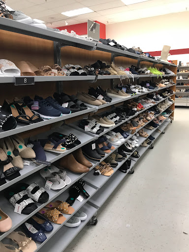 Department Store «T.J. Maxx», reviews and photos, 331 New Jersey 18, East Brunswick, NJ 08816, USA