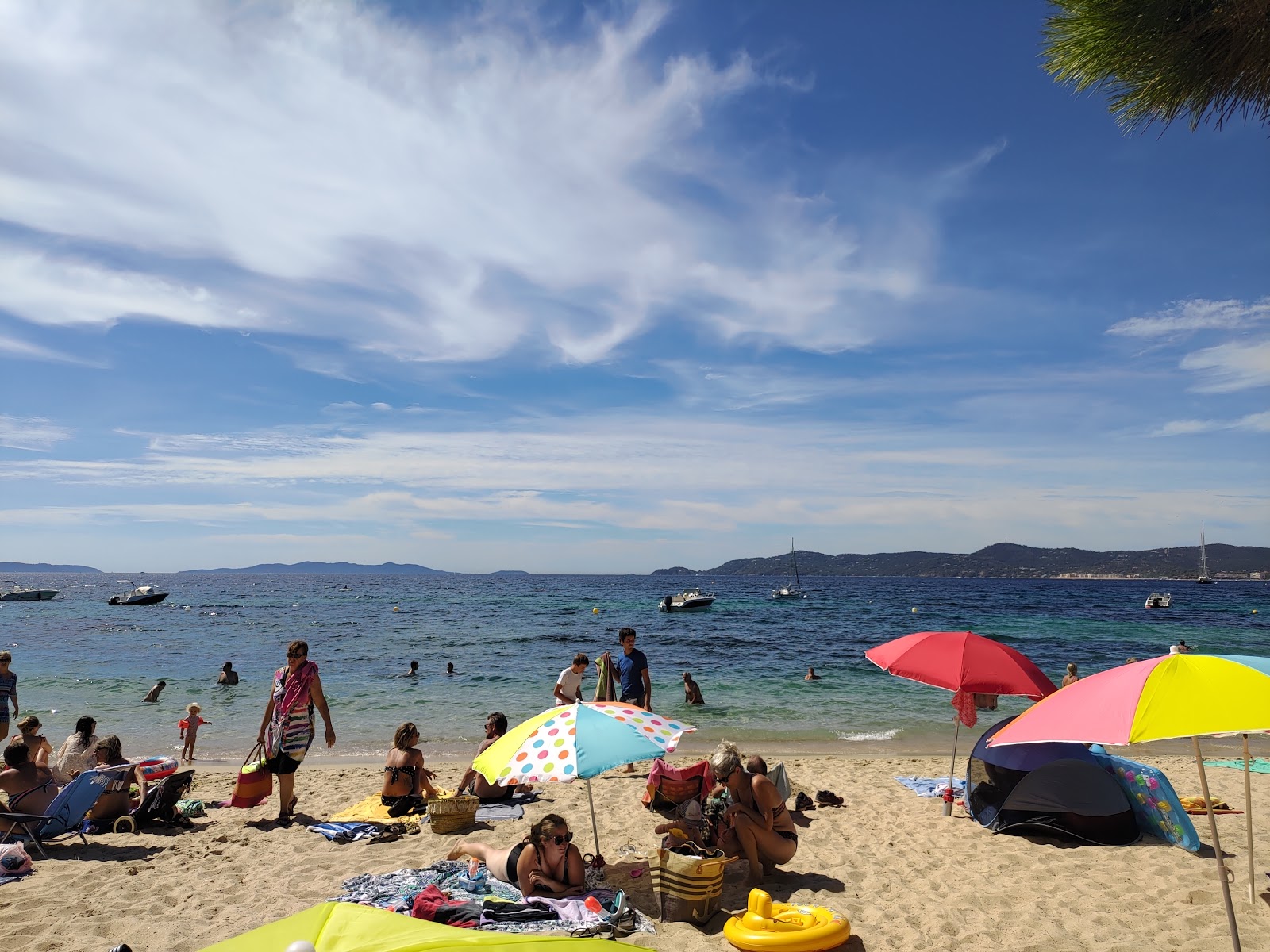 Foto von Dimple beach - empfohlen für Familienreisende mit Kindern