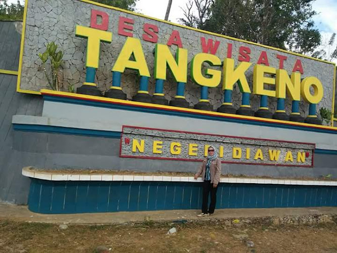 Gerbang Desa Wisata Tangkeno