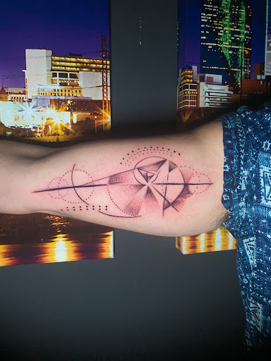 Tattoo Shop «2 Chairs Tattoo», reviews and photos, 5032 Lemmon Ave, Dallas, TX 75209, USA