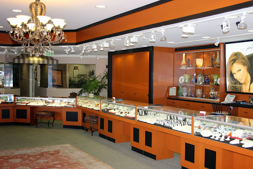 Diamond Dealer «Diamond and Jewelry Gallery Studio City», reviews and photos, 12456 Ventura Blvd, Studio City, CA 91604, USA