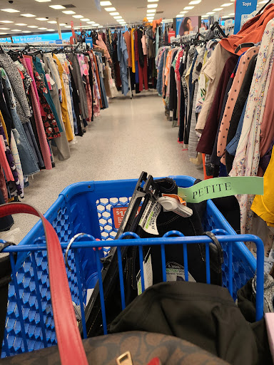 Clothing Store «Ross Dress for Less», reviews and photos, 212 Towne Center Dr, Compton, CA 90220, USA