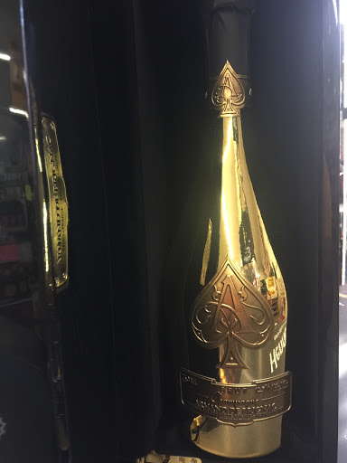 Wine Store «Bev Max Liquors», reviews and photos, 296 Wood Ave, Bridgeport, CT 06605, USA