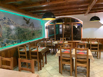 Atmosphère du Restaurant La Petite Ferme à Val-Cenis - n°10
