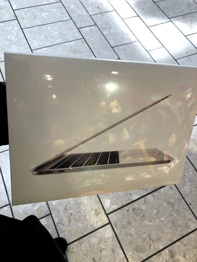 Computer Store «Apple Stoneridge Mall», reviews and photos, 1 Stoneridge Mall Rd, Pleasanton, CA 94588, USA